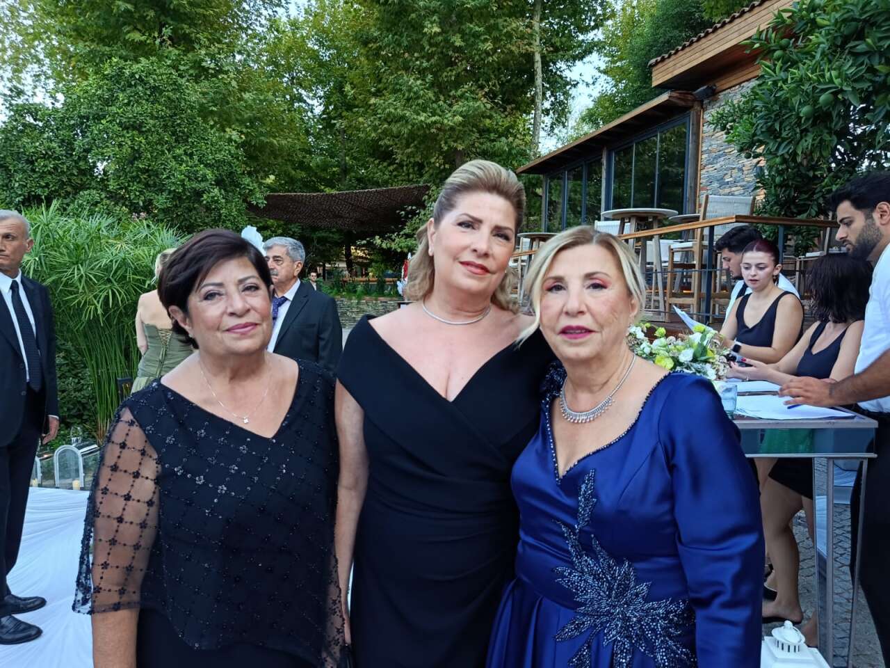 Marmaris’te Görkemli Düğün: Ömrüm Varlık ve Tuğçe Merzifonlu Dünyaevine Girdi 1